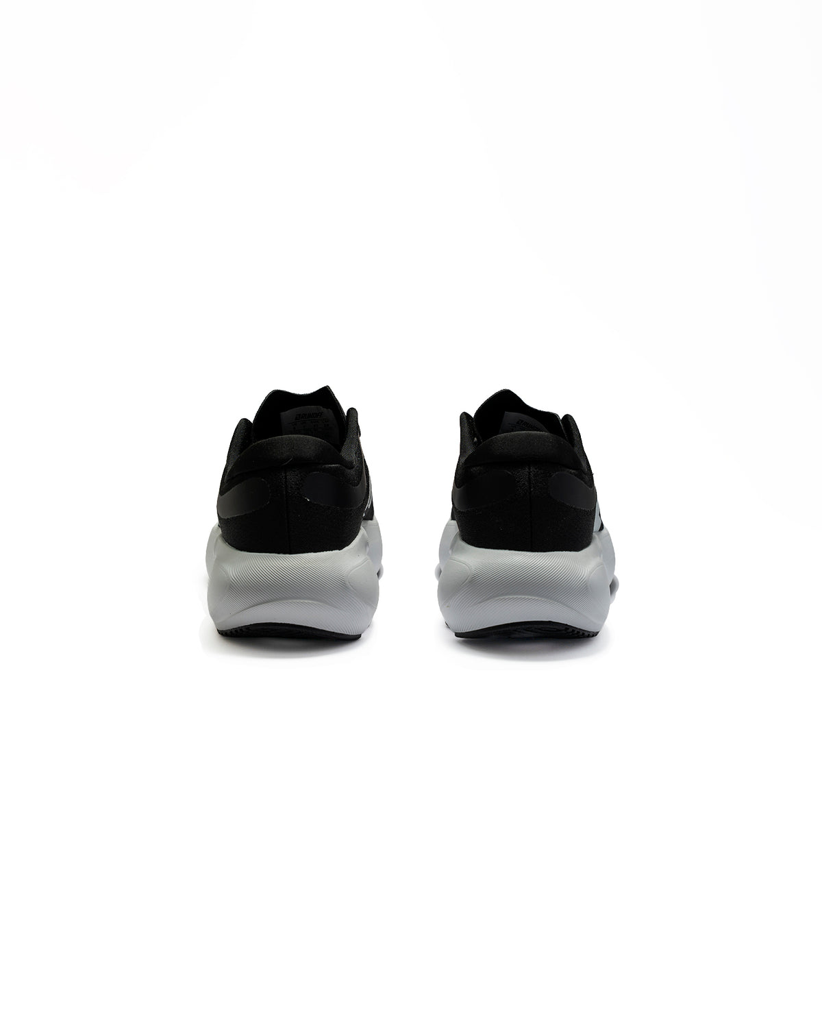 Talón de tenis RunOff Orvit Black White Mujer soporte cómodo.