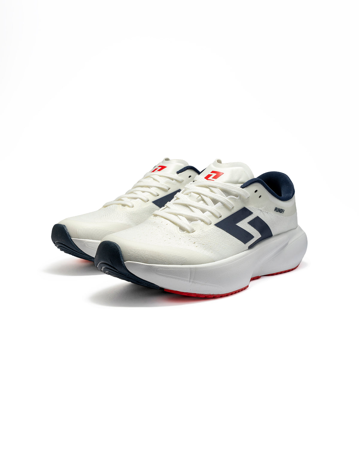 Tenis de running RunOff Orvit color blanco con detalles en azul para hombre vista frontal par completo.