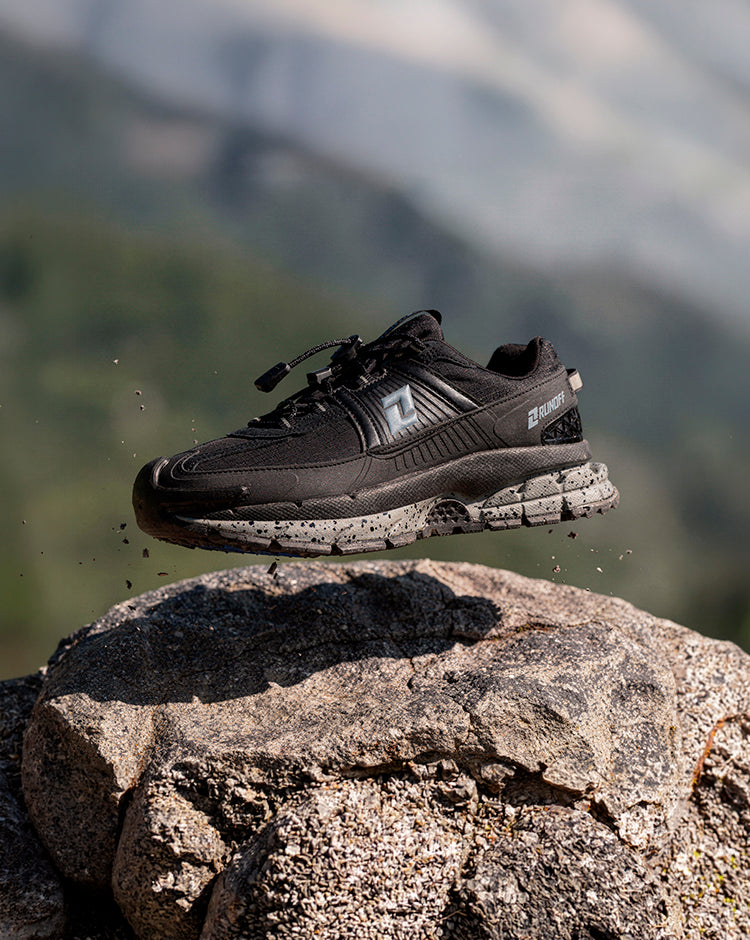 RunOff Peak Black Mujer
