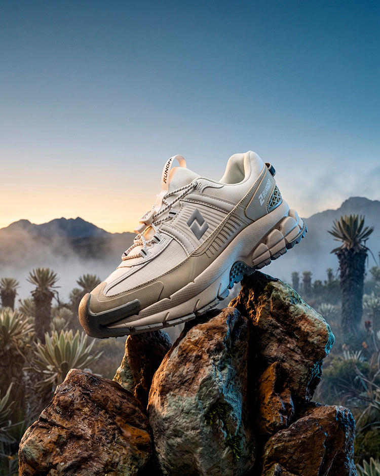 RunOff Peak Carbon Grey Mujer
